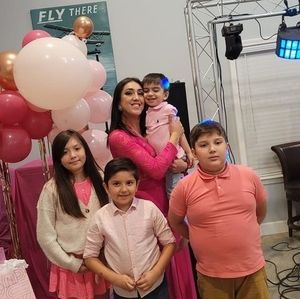 Meet your Posher, Lizbeth